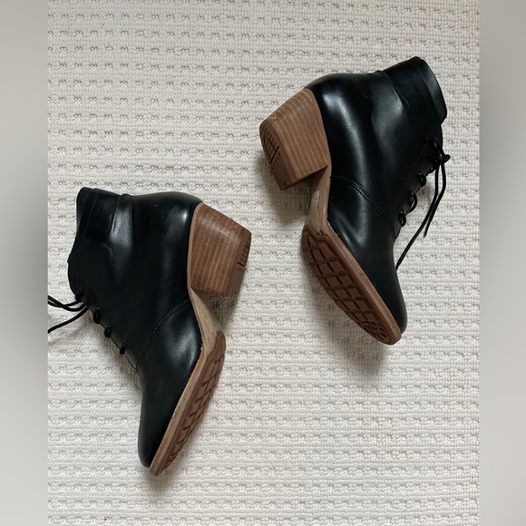 Whimsygoth Dark Academia Black leather lace up ankle boot - Picture 1 of 12